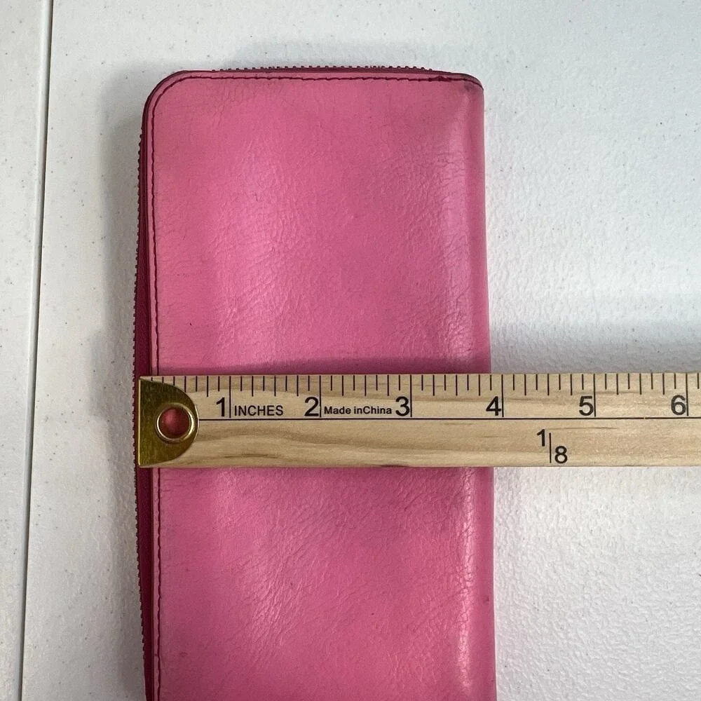 Fossil Pink Pebbled Leather Zip Around Wallet‎ Pockets Card Slots Pocketbook